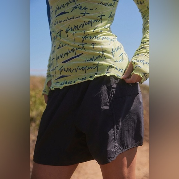 FREE PEOPLE Movement High Jump Printed Logo Long Sleeve - Picture 8 of 8